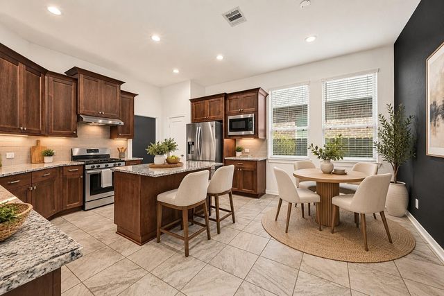 6710 Coral Hollow Drive, Baytown, TX 77521
