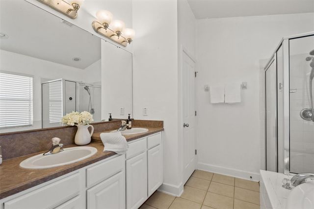 9556 SOUTHERN CHARM CIRCLE, Brooksville, FL 34613