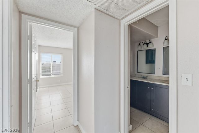 3469 Villa Knolls South Drive, Las Vegas, NV 89120