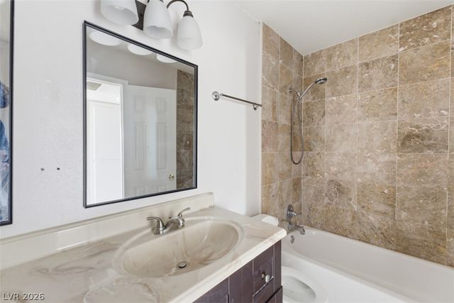 3469 Villa Knolls South Drive, Las Vegas, NV 89120