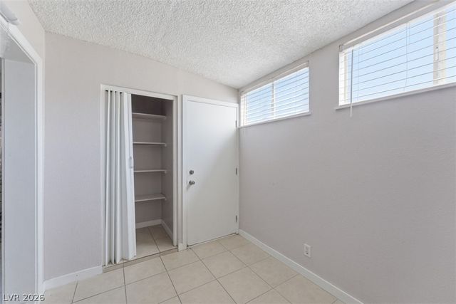 3469 Villa Knolls South Drive, Las Vegas, NV 89120