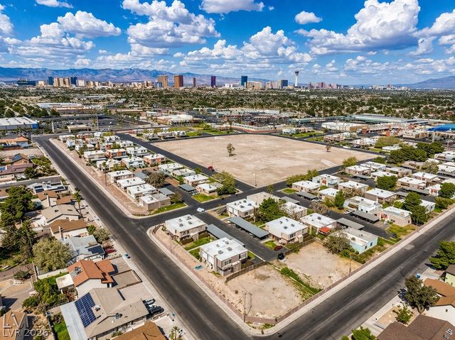 3469 Villa Knolls South Drive, Las Vegas, NV 89120