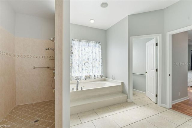 810 NW 36TH AVENUE, Cape Coral, FL 33993