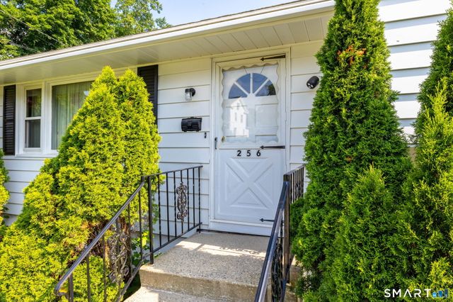 256 Pearl Lake Road, Waterbury, CT 06706