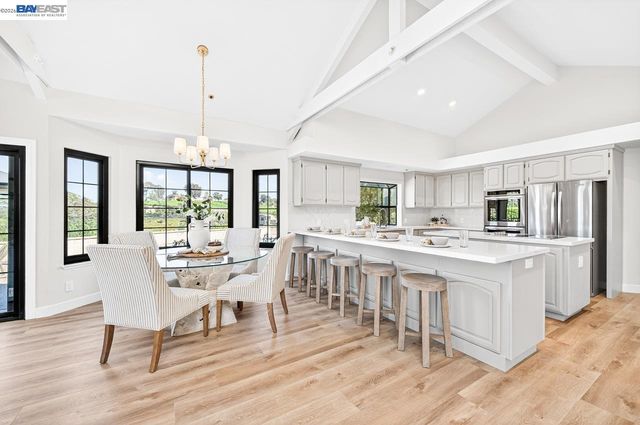 2808 Gray Fox Ct, Pleasanton, CA 94566