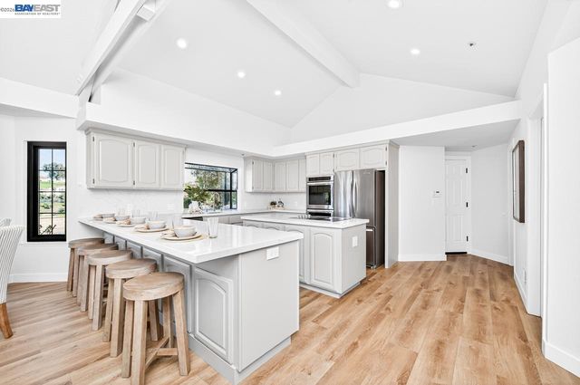 2808 Gray Fox Ct, Pleasanton, CA 94566