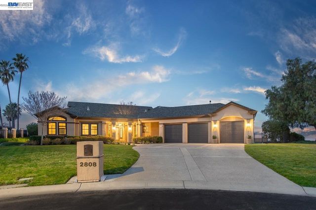 2808 Gray Fox Ct, Pleasanton, CA 94566