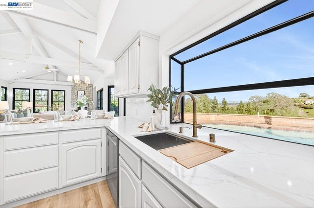 2808 Gray Fox Ct, Pleasanton, CA 94566