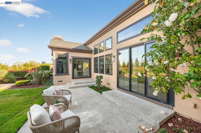 2808 Gray Fox Ct, Pleasanton, CA 94566