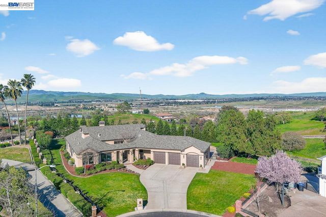 2808 Gray Fox Ct, Pleasanton, CA 94566