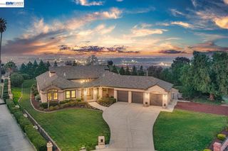 2808 Gray Fox Ct, Pleasanton, CA 94566