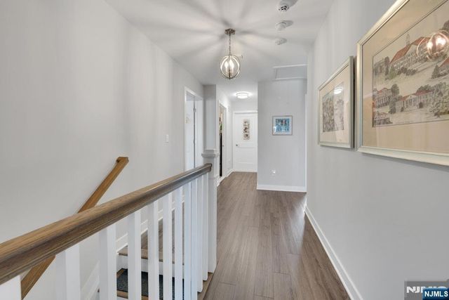 10 Bares Court, Little Ferry, NJ 07643