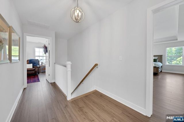 10 Bares Court, Little Ferry, NJ 07643