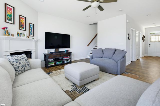 409 River Trace Loop, Simpsonville, SC 29680