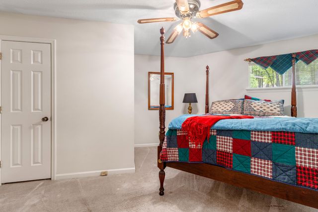 2266 N Shore Acres Road, Soddy Daisy, TN 37379