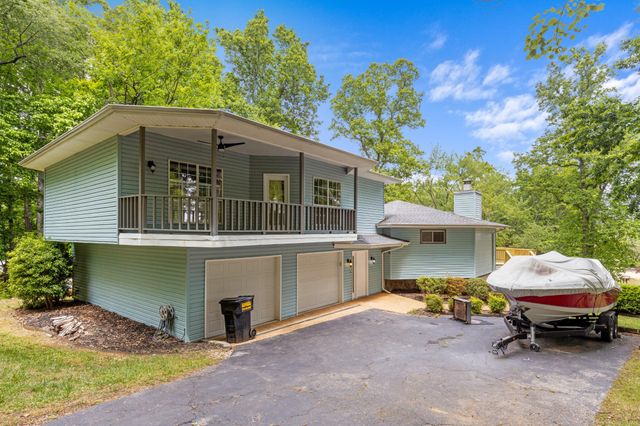 2266 N Shore Acres Road, Soddy Daisy, TN 37379