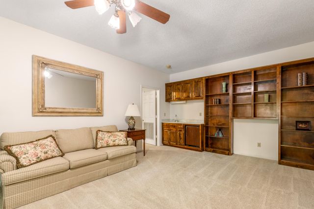 2266 N Shore Acres Road, Soddy Daisy, TN 37379