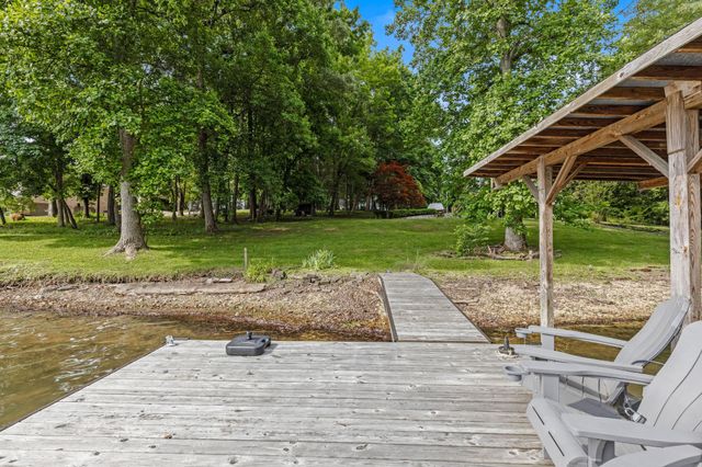 2266 N Shore Acres Road, Soddy Daisy, TN 37379