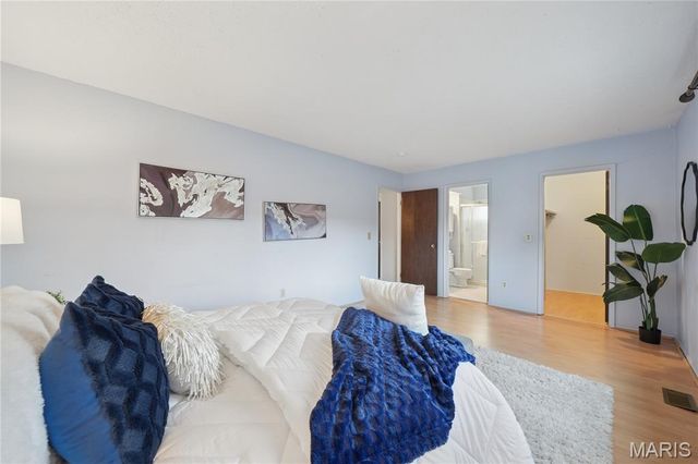 1261 Mautenne Drive, Manchester, MO 63021