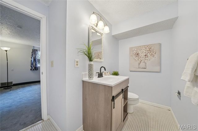 1261 Mautenne Drive, Manchester, MO 63021