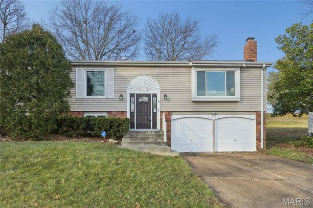 1261 Mautenne Drive, Manchester, MO 63021