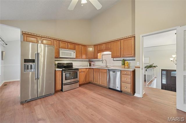 1261 Mautenne Drive, Manchester, MO 63021