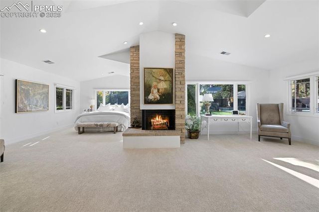 18 2nd Street, Colorado Springs, CO 80906