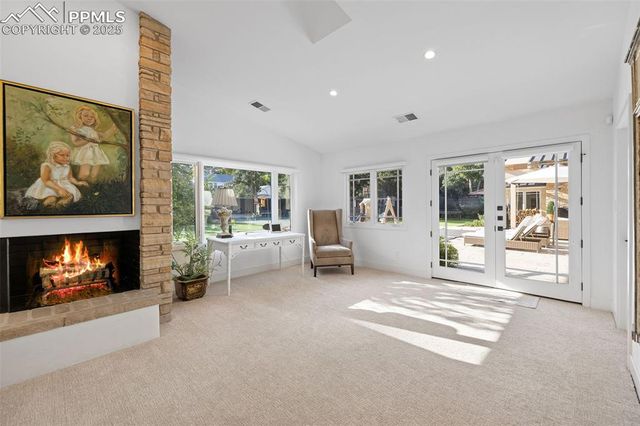 18 2nd Street, Colorado Springs, CO 80906