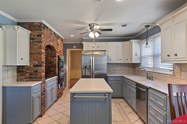 2576 Aimee Drive, Montgomery, AL 36106