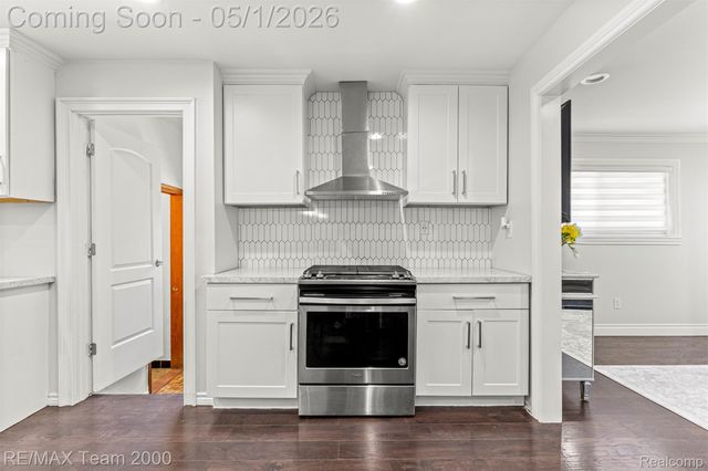 26622 Hass Street, Dearborn Heights, MI 48127