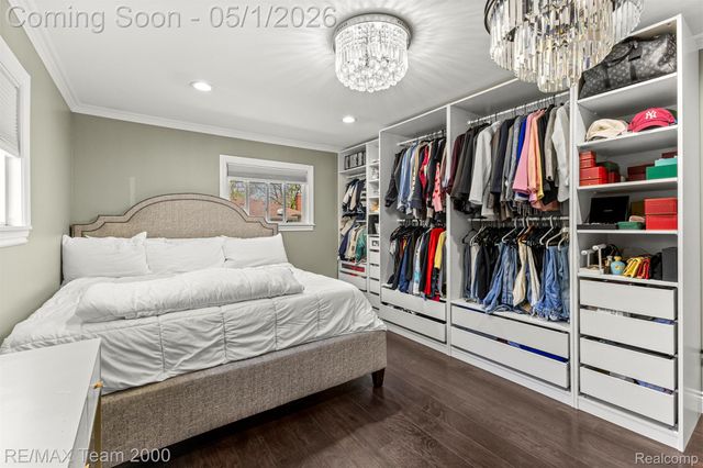 26622 Hass Street, Dearborn Heights, MI 48127