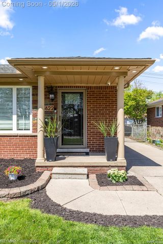 26622 Hass Street, Dearborn Heights, MI 48127