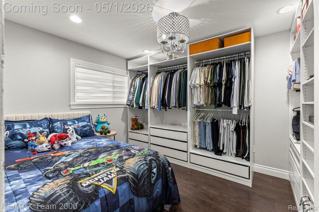 26622 Hass Street, Dearborn Heights, MI 48127