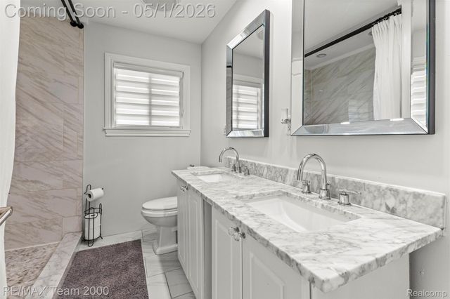 26622 Hass Street, Dearborn Heights, MI 48127