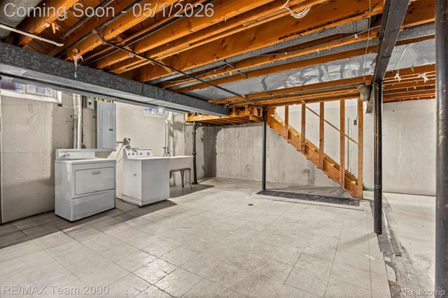 26622 Hass Street, Dearborn Heights, MI 48127