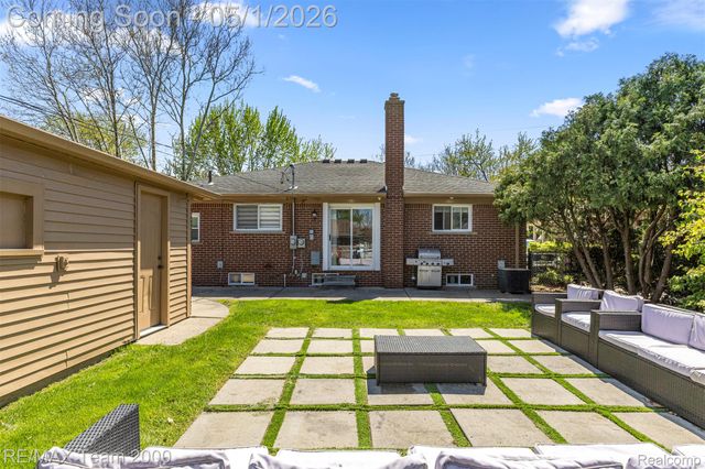 26622 Hass Street, Dearborn Heights, MI 48127