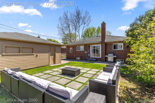 26622 Hass Street, Dearborn Heights, MI 48127