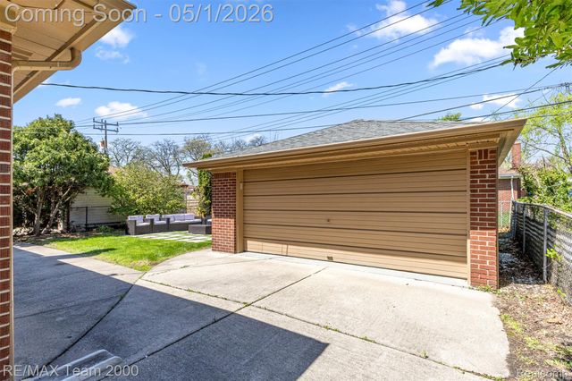 26622 Hass Street, Dearborn Heights, MI 48127