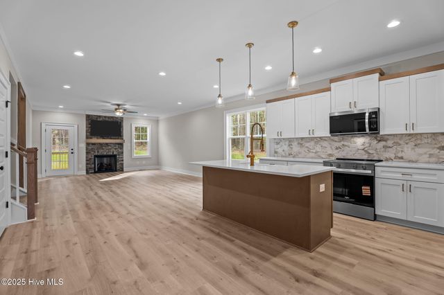 20 Stream View Way, Spring Hope, NC 27882