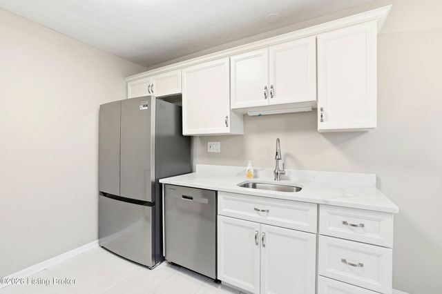 3021 Bushmill Park, Louisville, KY 40241