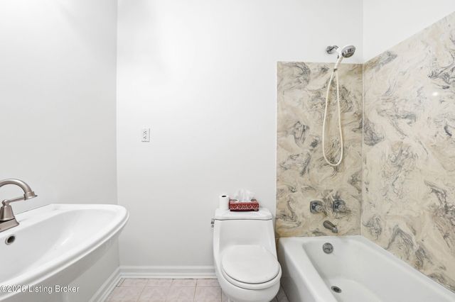 3021 Bushmill Park, Louisville, KY 40241