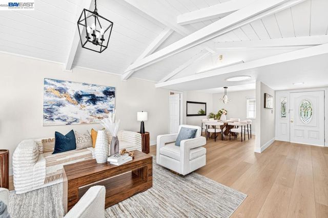 123 123 Kelobra Ct, Walnut Creek, CA 94598