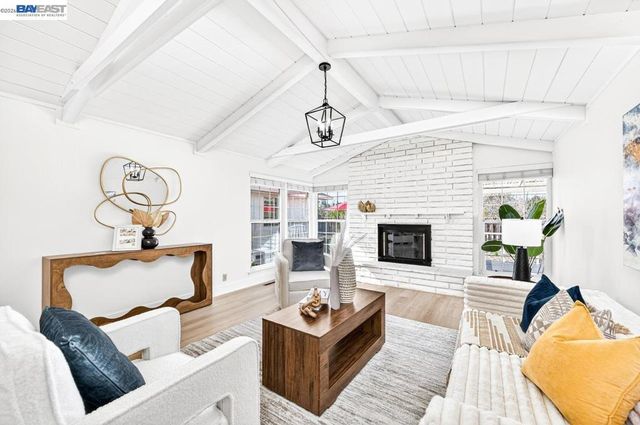 123 123 Kelobra Ct, Walnut Creek, CA 94598