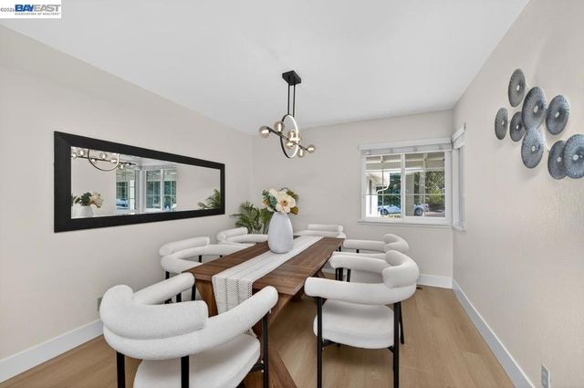 123 123 Kelobra Ct, Walnut Creek, CA 94598