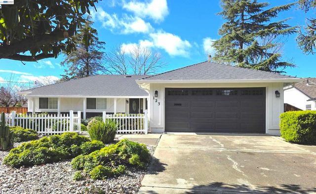 123 123 Kelobra Ct, Walnut Creek, CA 94598