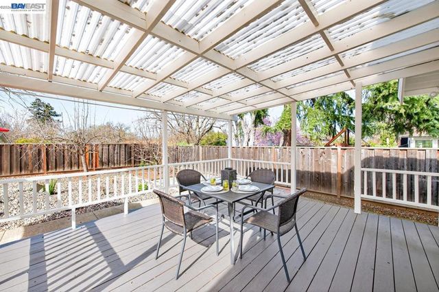 123 123 Kelobra Ct, Walnut Creek, CA 94598