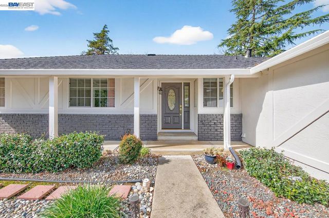 123 123 Kelobra Ct, Walnut Creek, CA 94598