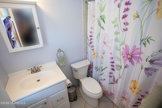 18 Pero Court, Sayreville, NJ 08872