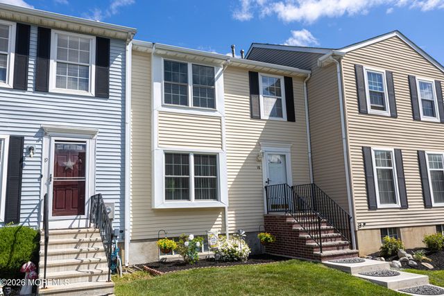 18 Pero Court, Sayreville, NJ 08872