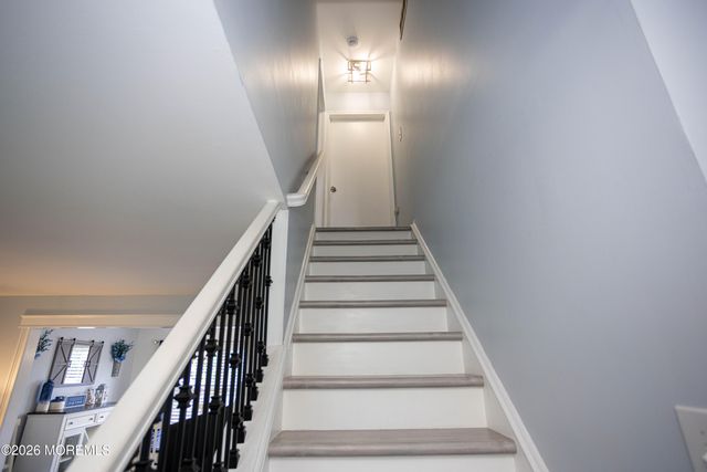 18 Pero Court, Sayreville, NJ 08872
